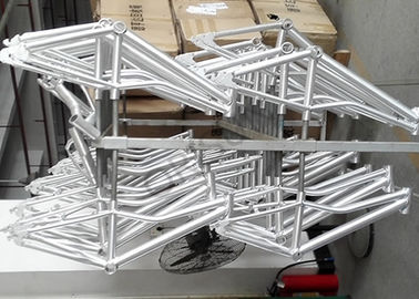 중국 디스크 브레이크를 가진 Bmx 가벼운 구조 알루미늄 합금 6061가 자유형에 의하여 농담을 합니다 협력 업체